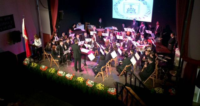 Más de 200 alumnos aprenden música en la escuela de la Asociación Amigos de la Música de Lorquí