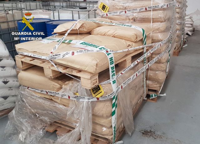 La Guardia Civil desmantela un grupo delictivo dedicado a la distribución de fertilizantes que dañaban los sistemas de regadío