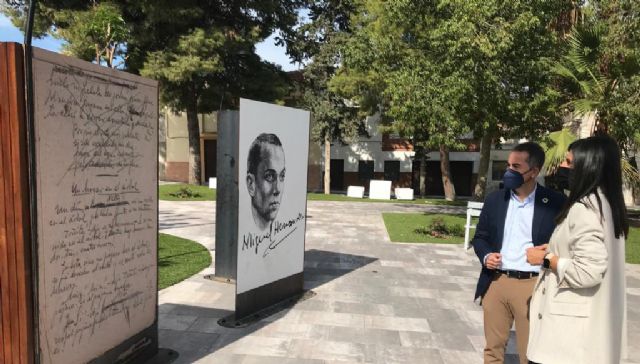 El Ayuntamiento finaliza la remodelación integral de la Plaza Miguel Hernández y su entorno