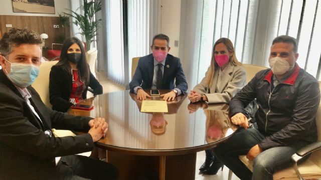 El Ayuntamiento recibe la certificación de calidad de sus actividades formativas