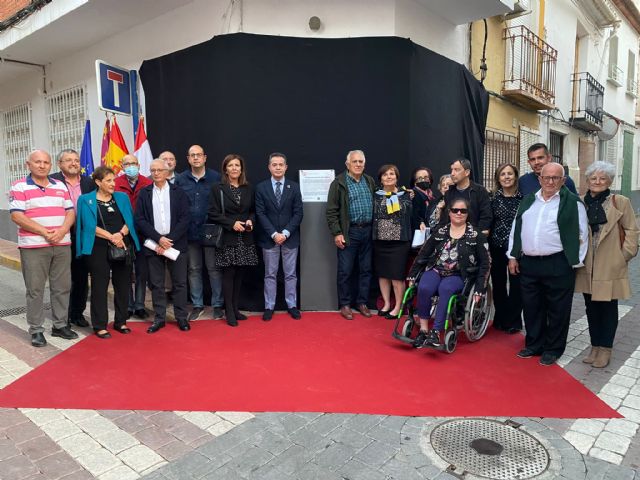 Lorquí inaugura el segundo Totem de la ruta de vecinos ilustres e hijos predilectos