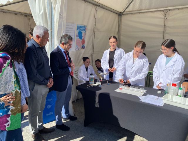 Lorquí celebra la I Feria de la Ciencia con 15 stand