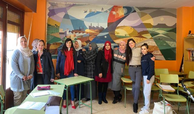 El Ayuntamiento de Lorquí organiza cursos de español para extranjeros