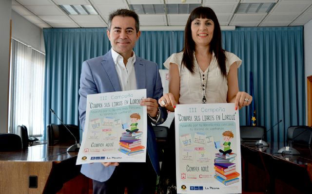 El Ayuntamiento pone en marcha la III campaña 'Compra sus libros en Lorquí'