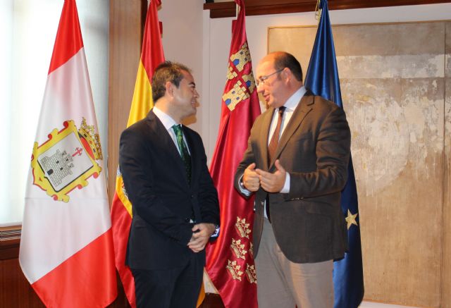 El presidente de la Comunidad se reúne con el alcalde de Lorquí